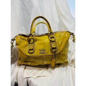 A234 Coach Madison Sabrina Patent leather yellow mustard and green